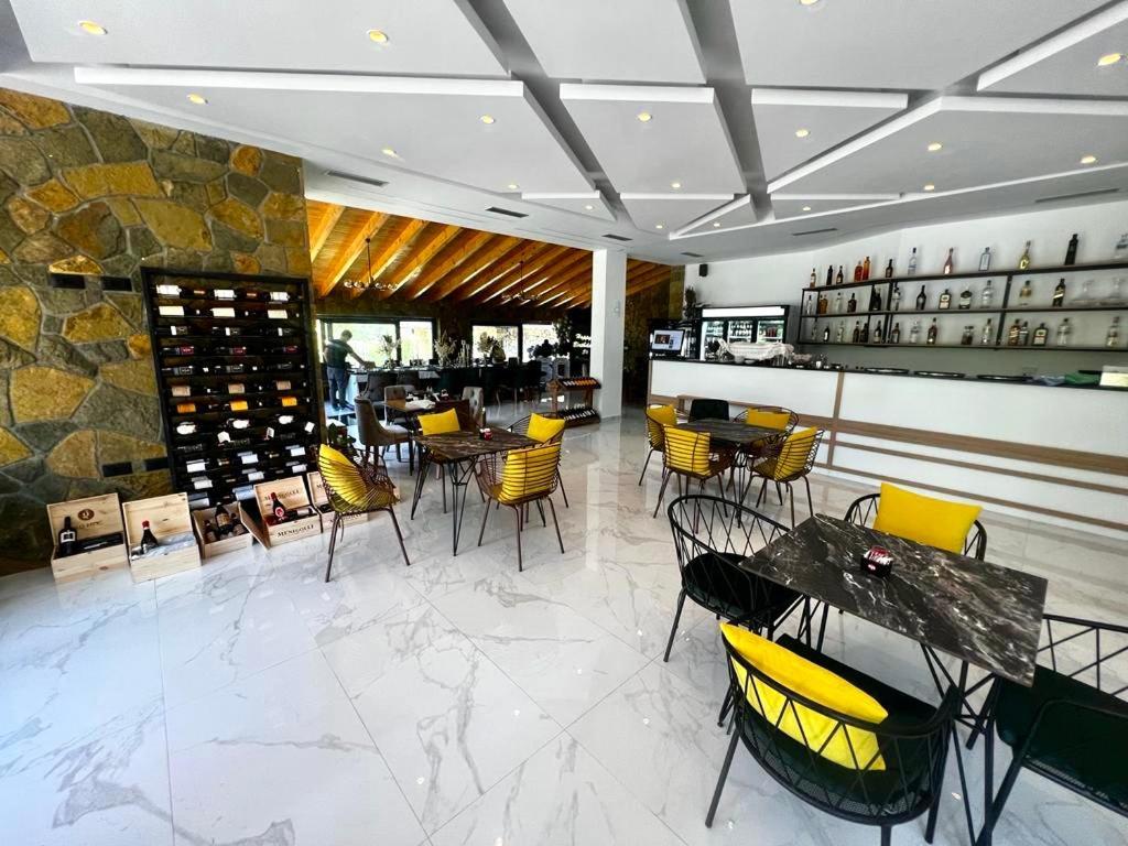 Breezy Hotel Valbone Exterior foto