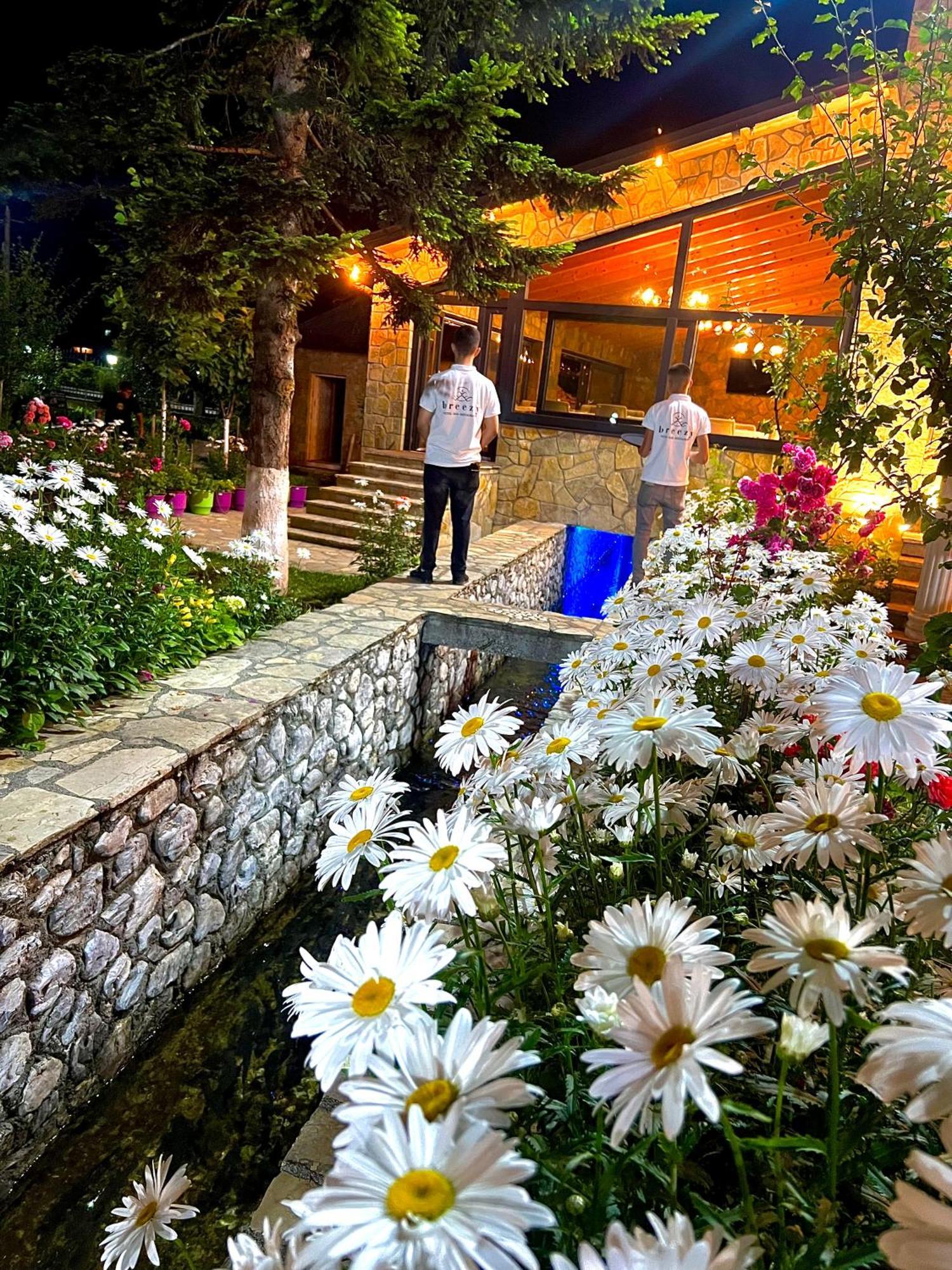 Breezy Hotel Valbone Exterior foto
